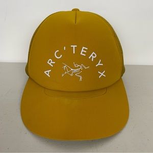 Arcteryx SnapBack trucker hat